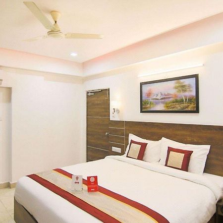 Oyo 9647 Hotel Mvv Bhavan Visakhapatnam Eksteriør billede